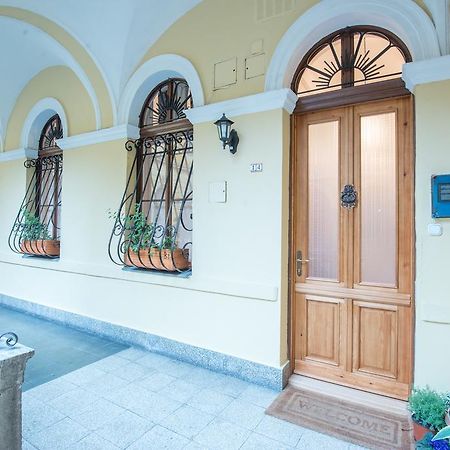 Rustic Elegance Apartment Budapest Ngoại thất bức ảnh