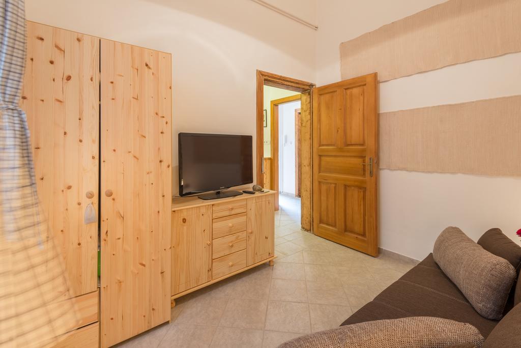 Rustic Elegance Apartment Budapest Ngoại thất bức ảnh